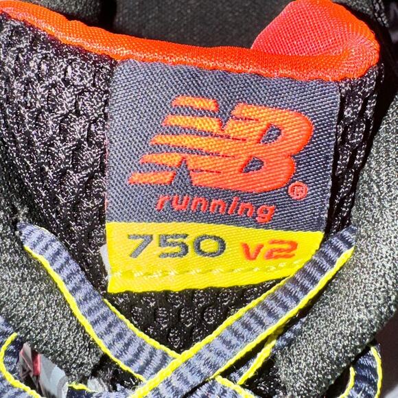 New Balance Athletic Women's Running 750 V2 Multi-color Logo Sneakers Sz 8 - Picture 8 of 10